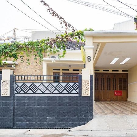 Hotel Reddoorz Syariah Near Grand Kota Bintang à Bekasi Extérieur photo